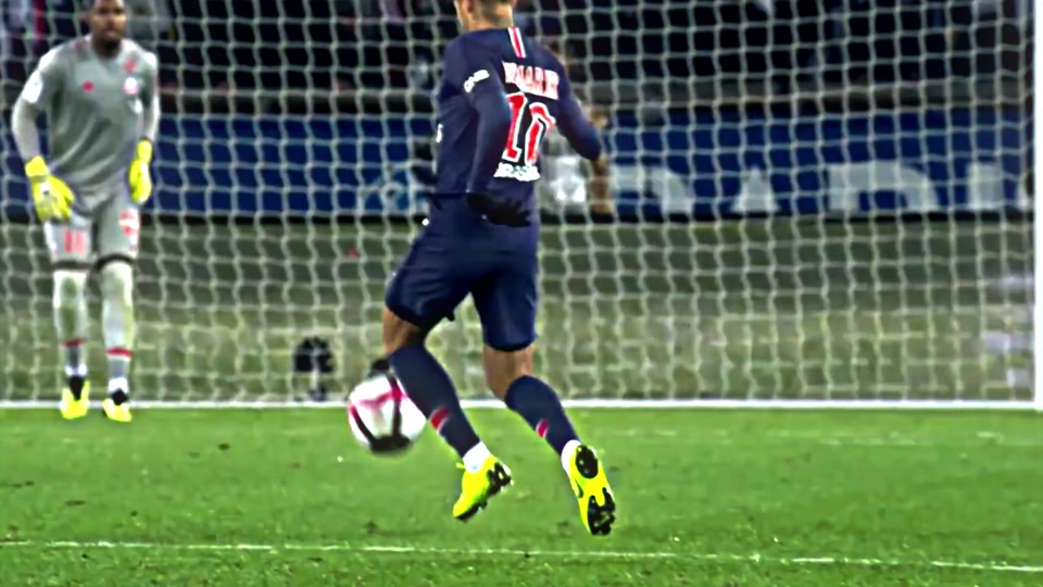 罗马诺：拉莫斯仍想参加世界杯，他愿意去意甲球队