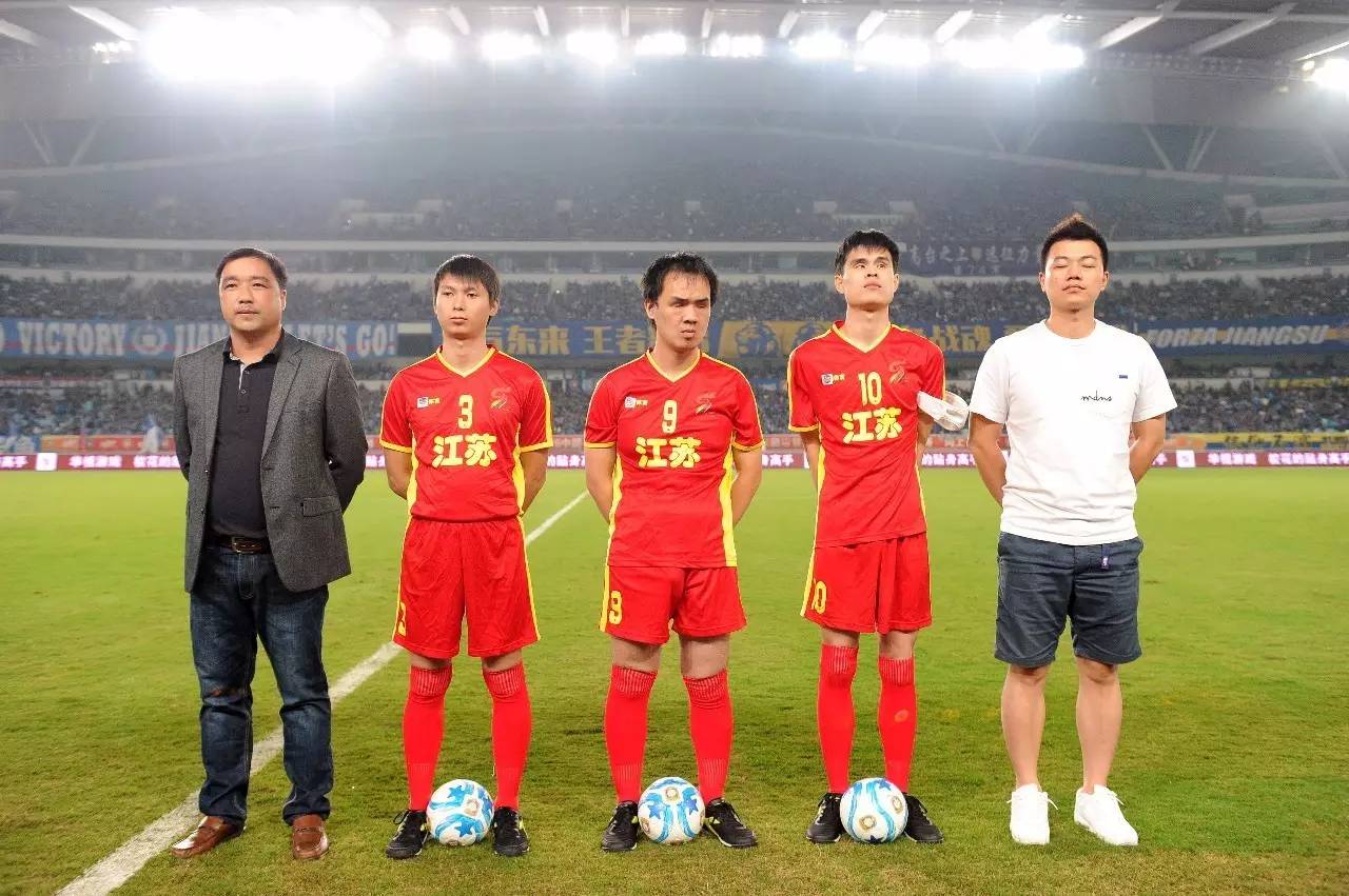 比赛集锦：拉齐奥2-0莱切