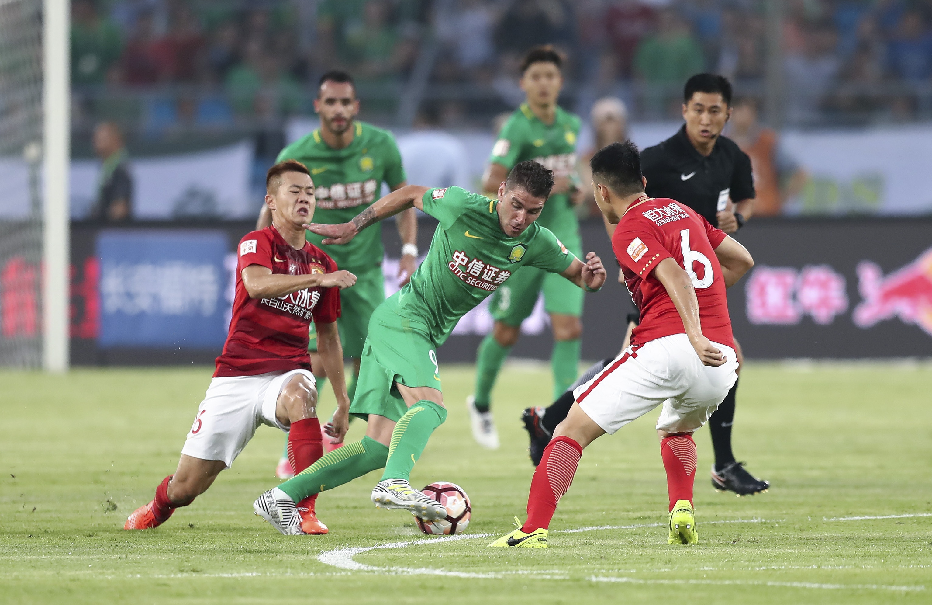 篮球湖人超级替补连续三场得分上双